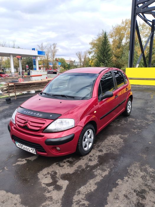 Автомобиль Ситроен