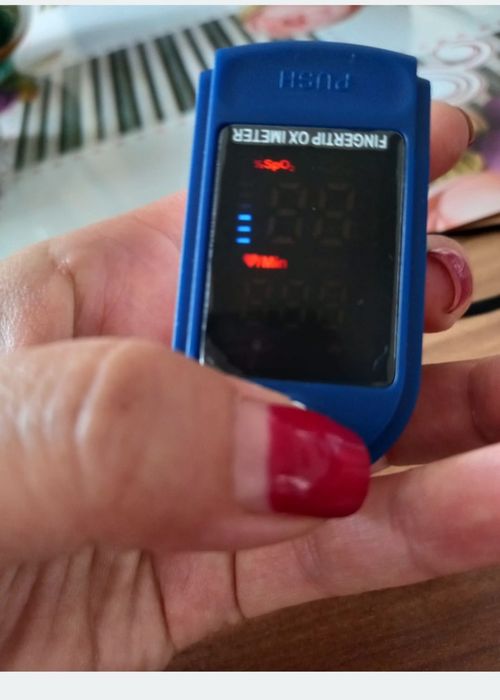 Oxiometru pentru Deget