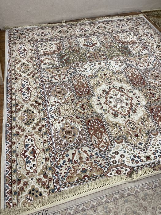 Продам Ковер 3.50 x 2.40