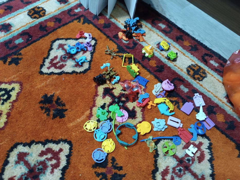 Киндер игрушки kinder