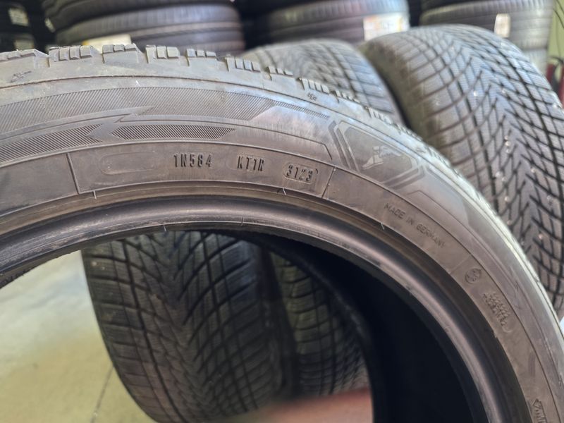 235/50/19 Goodyear 4бр