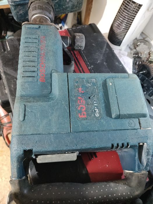 Перфоратор къртач Bosch SDS-MAX