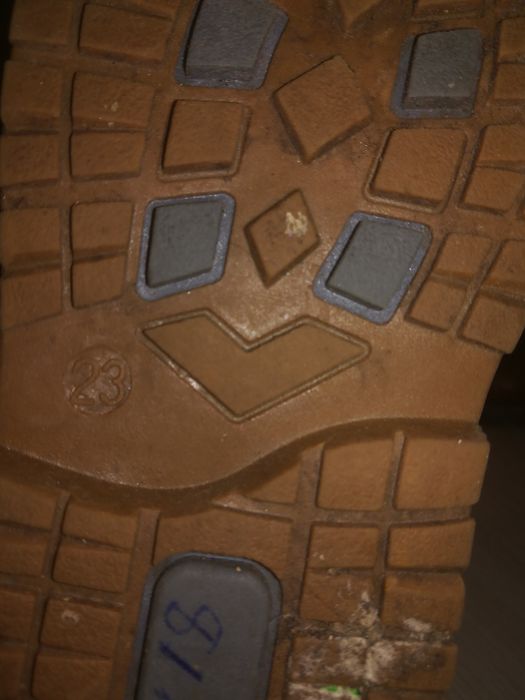 Продам ботинки детские