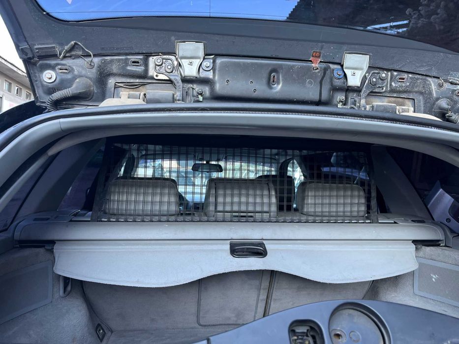 Сива щора за багажника на BMW E46 Комби