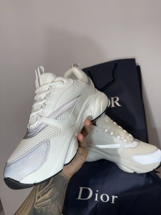 Adidasi Dior b22 albi marimea 40-44(Premium)