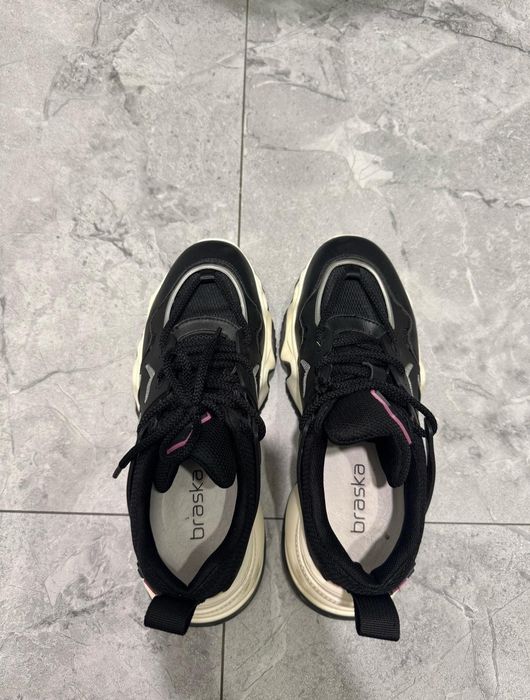 Кроссовки Braska