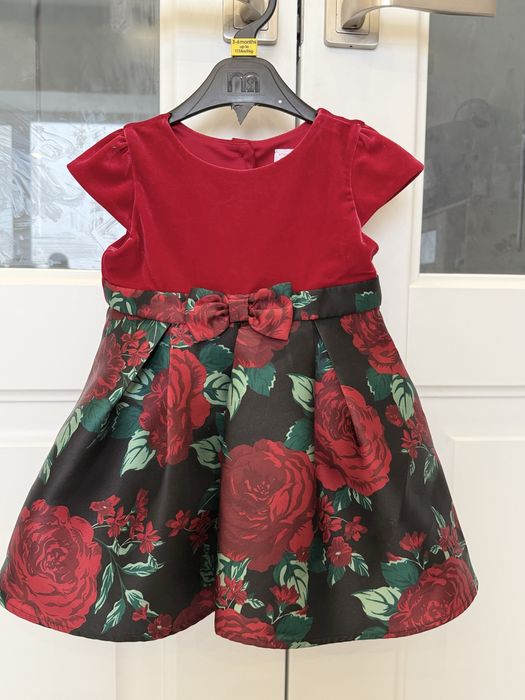 Продам платье для девочки