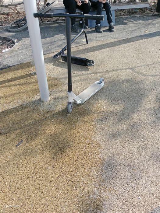 Продам трюковой самокат  ТОРГ ЕСТЬ