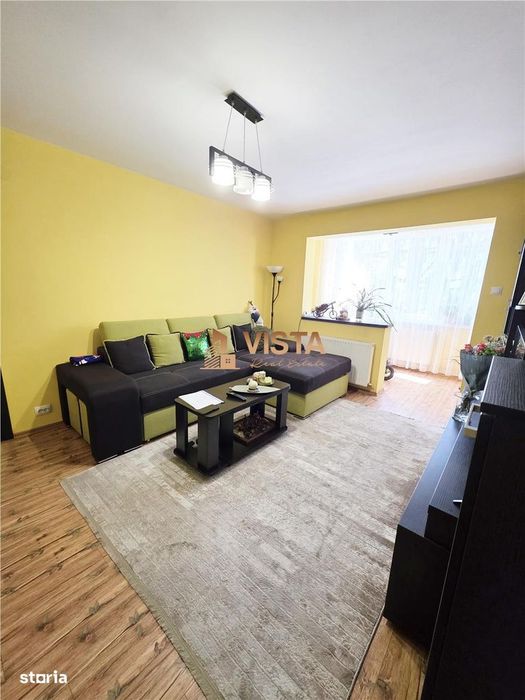 Apartament 4 camere, zona Astra