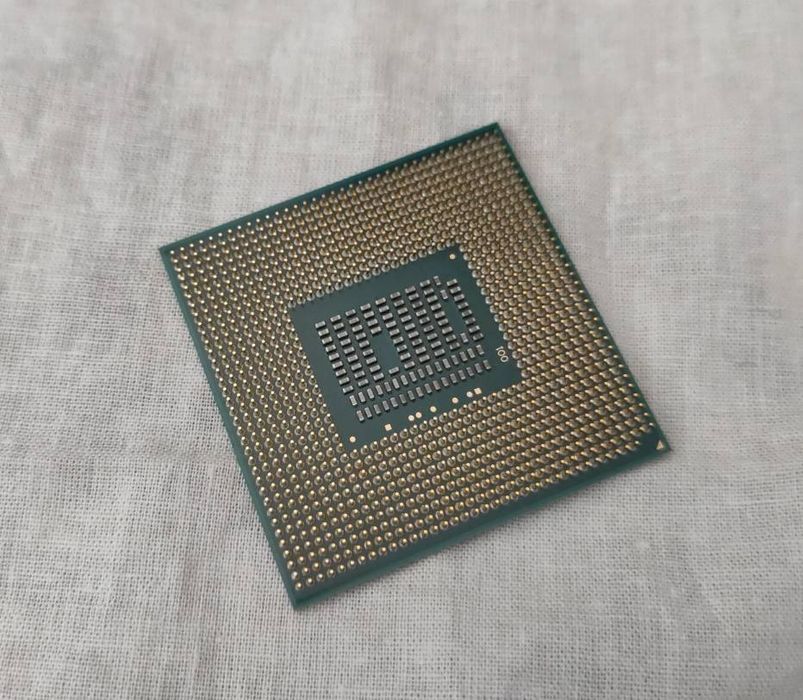 Процесор Intel i5 3210M