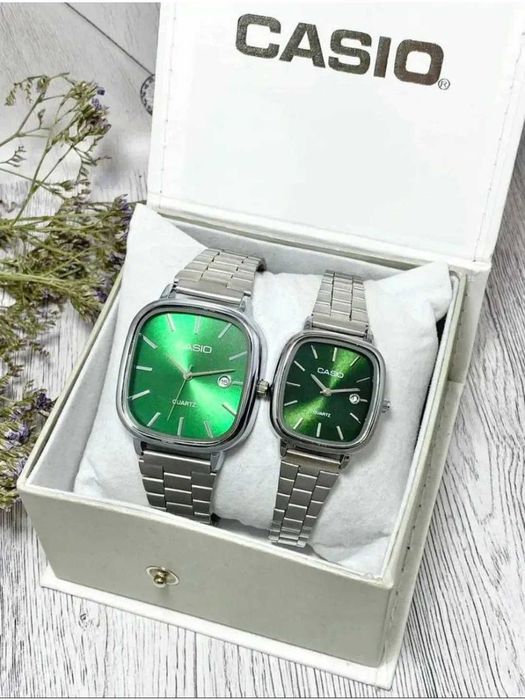 Soat casio, para juft soatlar zamonaviy kvadrat