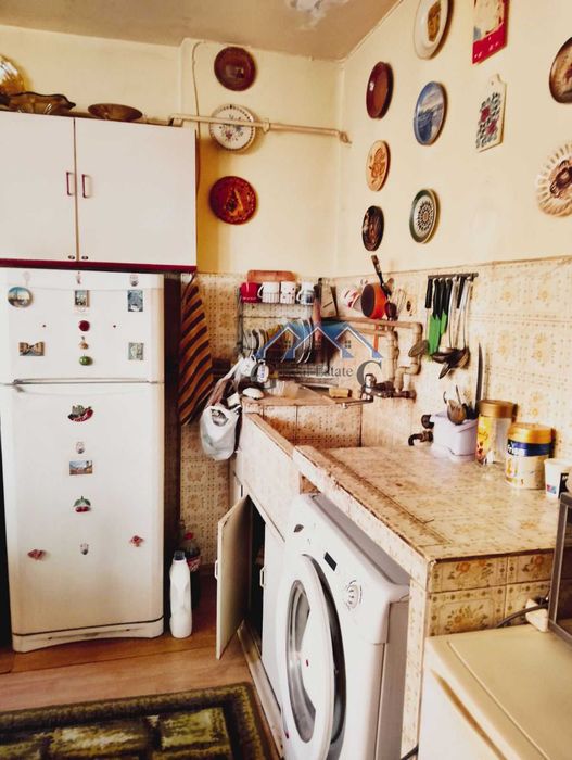 Продава се Многостаен апартамент в Варна, Левски - 141 кв.м за 1525 €/кв.м - Снимка #16