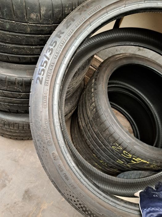 2 anvelope 255/35 R21 Continental