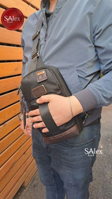 Нагрудная сумка ТUMI. Сумка через плечо.