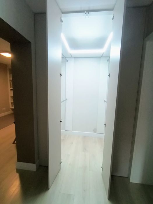 Apartament 4 camere mobilat și utilat, zona centrala, Mihail Kogalniceanu