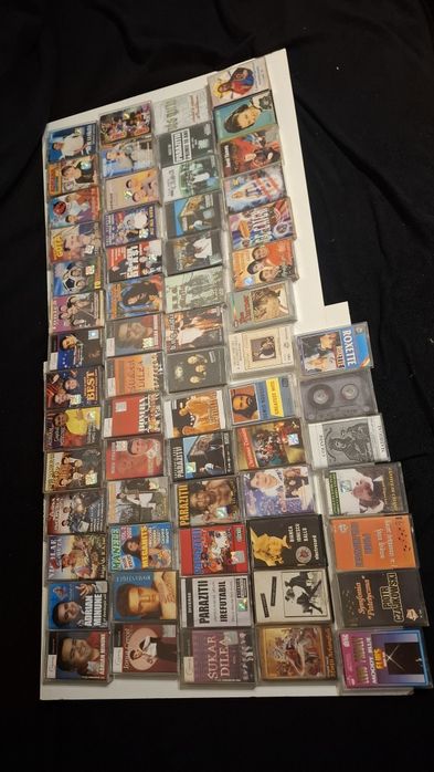 Lot 60 de casete , hip hop , manele la greu dar si alte genuri muzica foarte faine