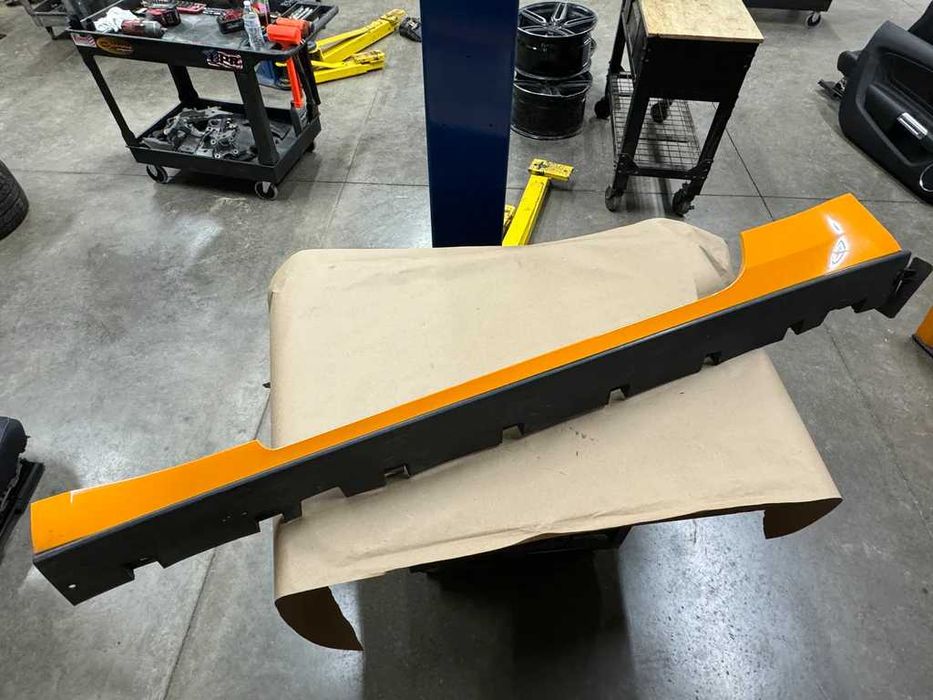 Пасажерски Праг за Ford Mustang 2015 - 2023