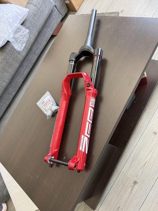 Furca Rockshox Zeb Ultimate 1.8″ to 1 1/8″ tapered NOUA!