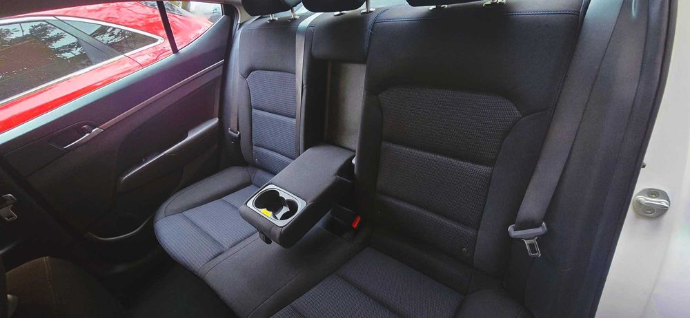 Hyundai Elantra 2016, 1.6 benzina aspirat, 128cp, euro 6, manual