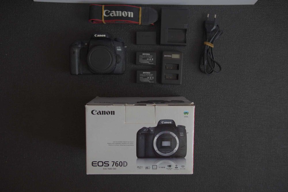 Фотоапарат Canon 760D