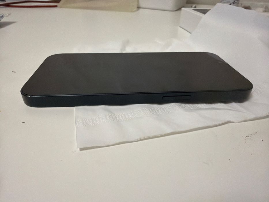 Продам iPhone 13, 128g.