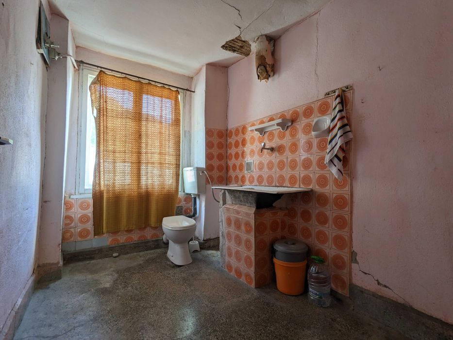 Продава се Къща в Брезник - 80 кв.м за 538 €/кв.м - Снимка #15