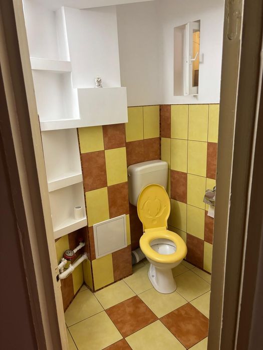 P.F. închiriez apartament 3 camere Micro 3, langa Profi si Hiper Dr.Ma