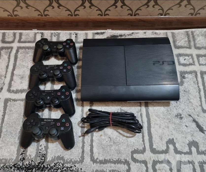 Playstation 3 super slim 500GB