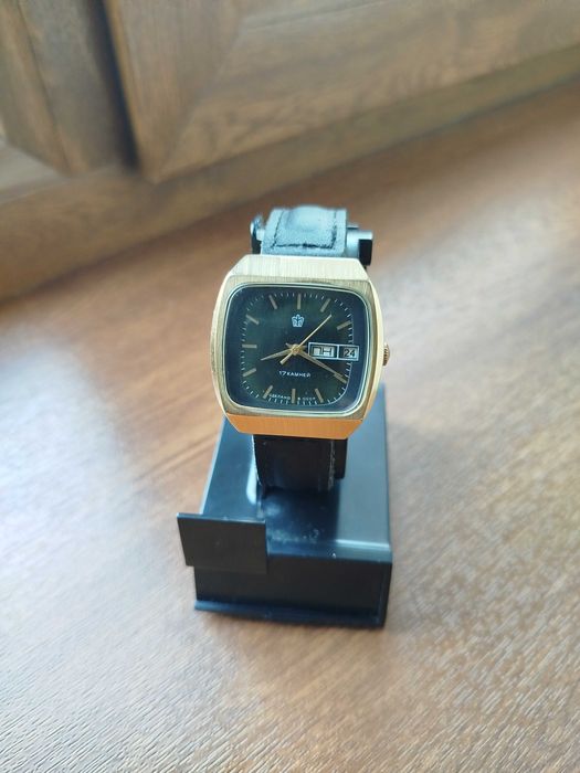 несколько часов Полет позолоченных  СССР  80-х годов