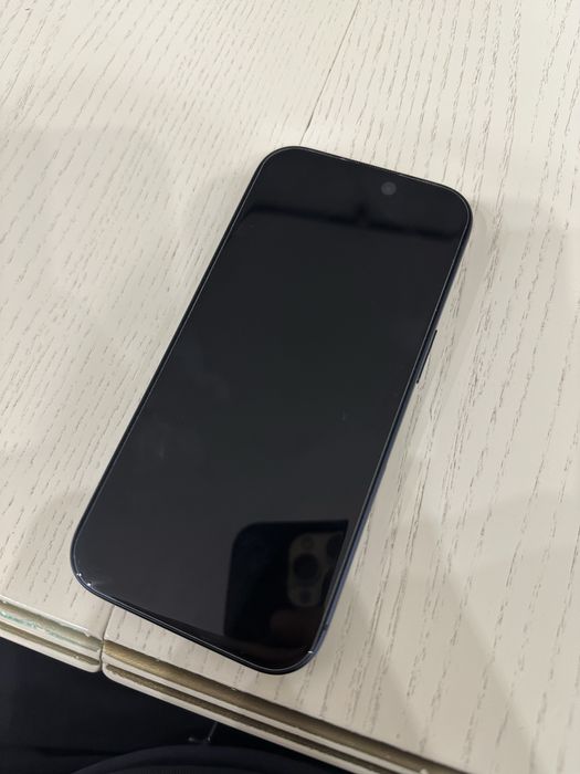Продам iPhone 17 Pro 256гб