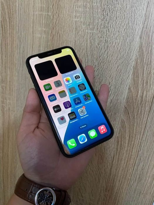 В продаже Айфон 11. 64Gb