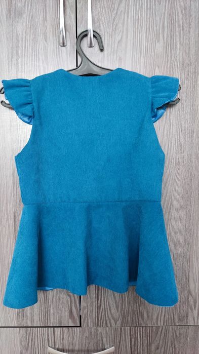 Жилет для девочки в национальном стиле