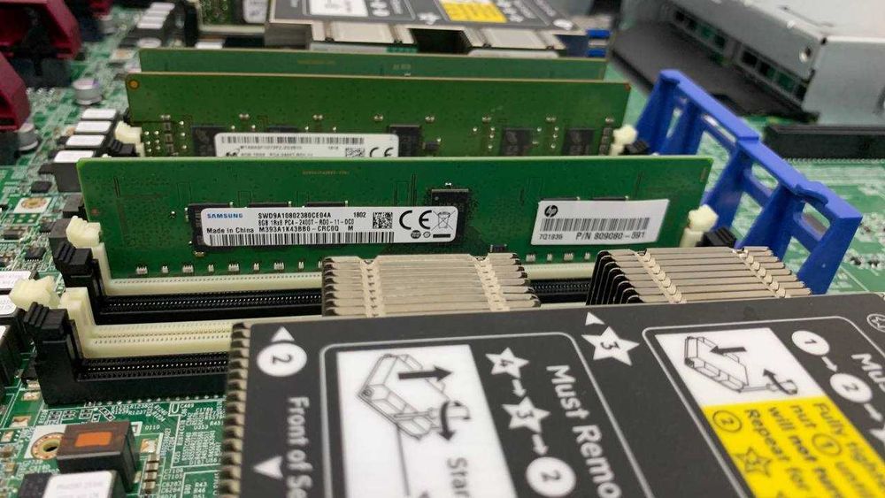 HPE Proliant DL360 Gen10 32 ядерный сервер в идеальном состоянии