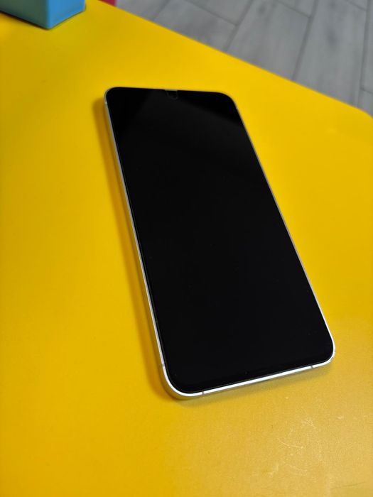 Samsung Galaxy S24 plus 256 GB RAM 12GB