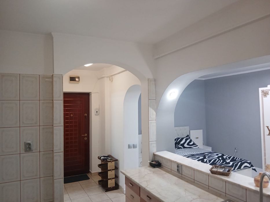 Vand apartament 1 camera  Faleza