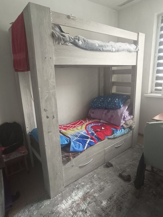 Двухярустная кровать