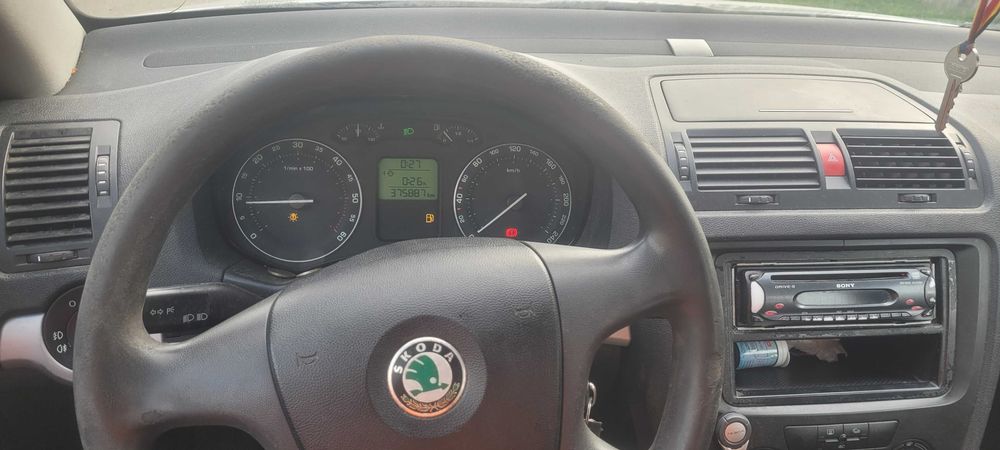 Vand skoda octavia in stare foarte buna