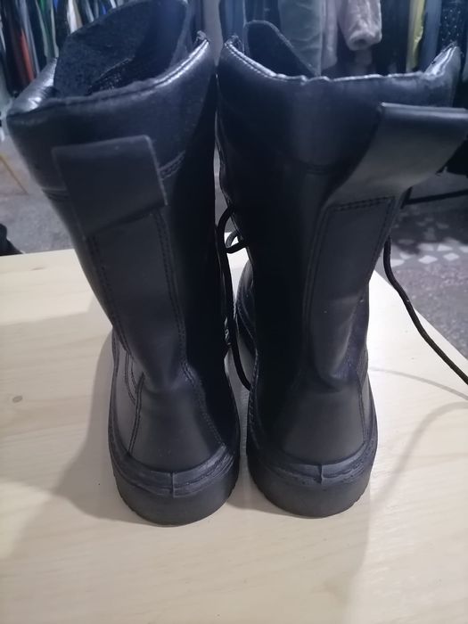 Bocanci piele cu bot de fier