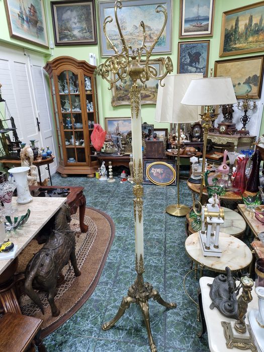 Уникална антикварна френска подова закачалка бронз и оникс