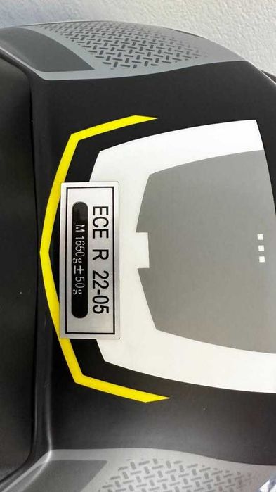 Продавам почти нова каска O'NEAL D-SRS Helmet Square V.23 Black/Gray/Neon Yellow