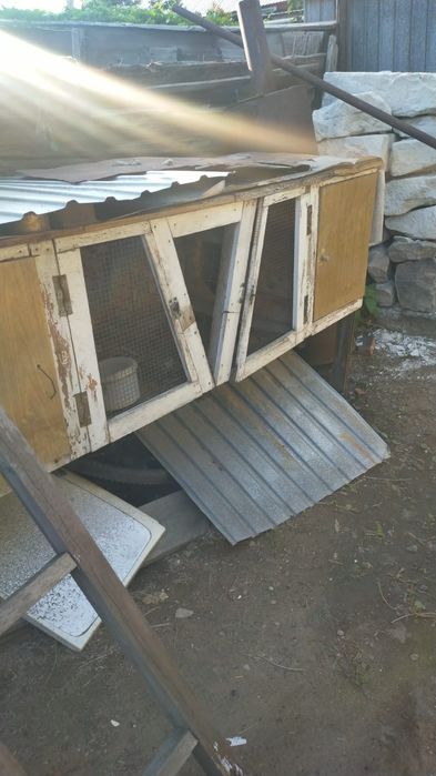 Продам клетки для кроликов