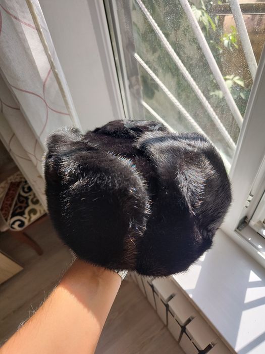 Продаю шапку норковую ушанку