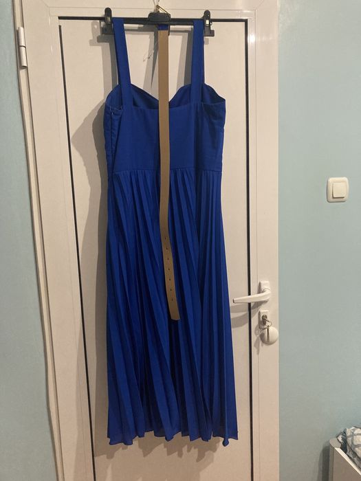 Официална миди рокля