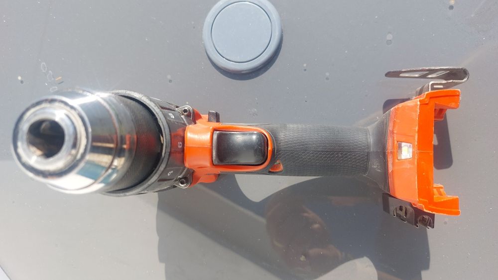 Masina de insurubat cu percutie Milwaukee FPD2