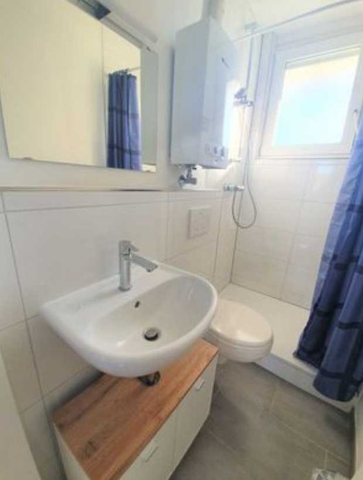 Дава се под наем Двустаен апартамент в Пловдив, Южен - 65 кв.м за 306 € - Снимка #3