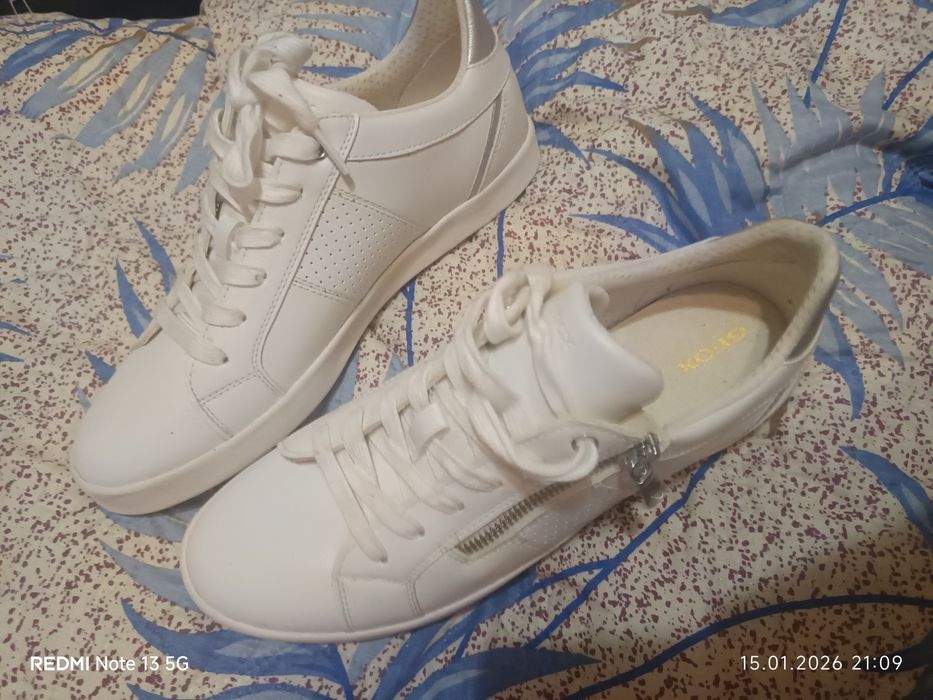 Оригинални сникърси Geox