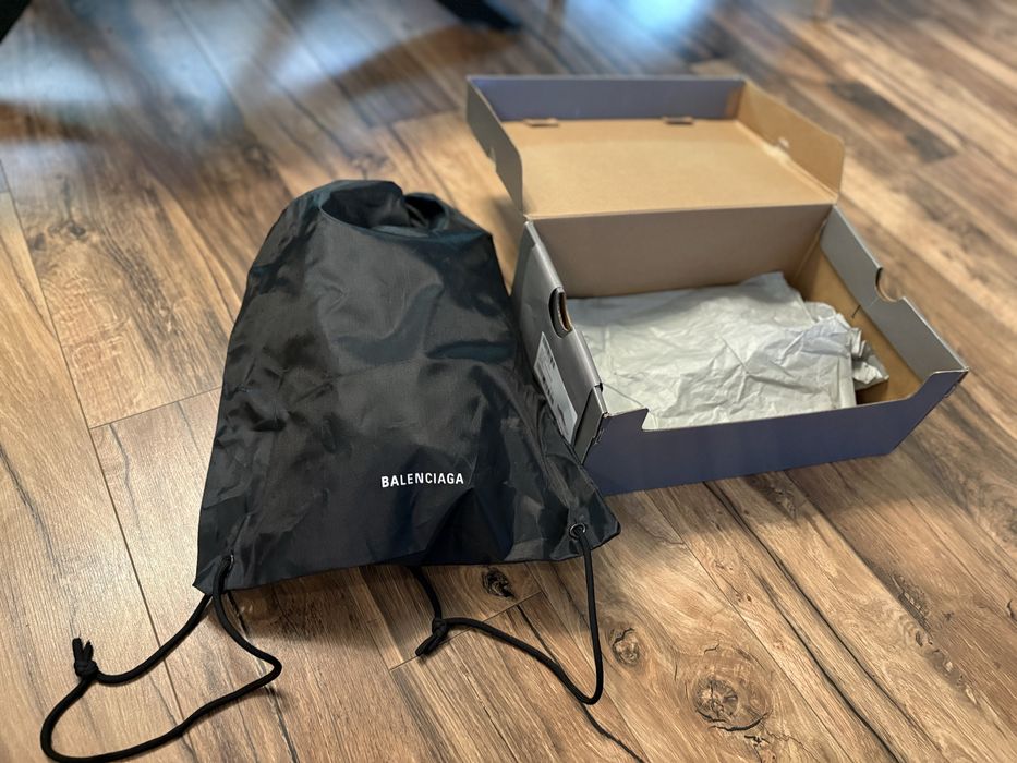 Дизайнерски обувки Balenciaga Paris Low Top