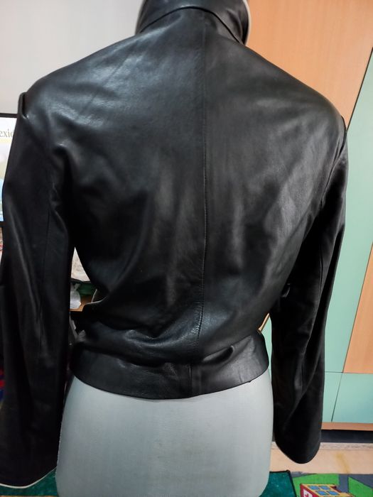 Scurte din piele naturala pentru fete