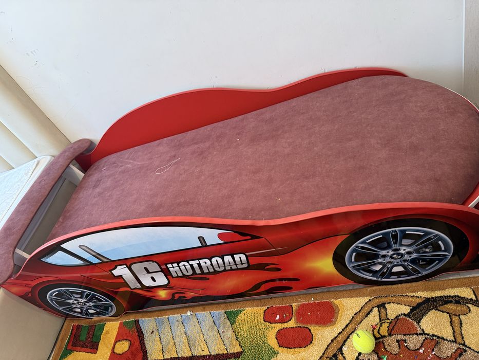 Машина кроват!!!