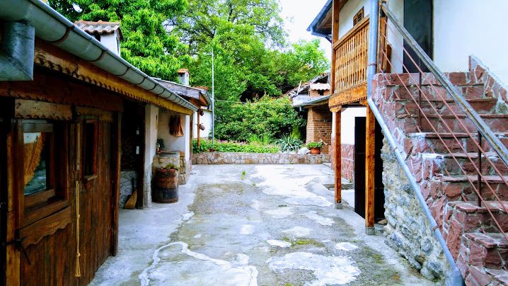 Продава се Къща в Самоков - 53 кв.м за 722 €/кв.м - Снимка #2